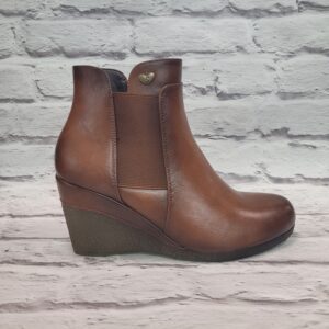 susst wedge boots